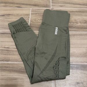 Gymshark energy + seamless cropped leggings